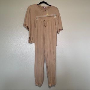 lalavon Loungewear 2 Piece Set Beige Neutral Sweats Small Oversized Fit